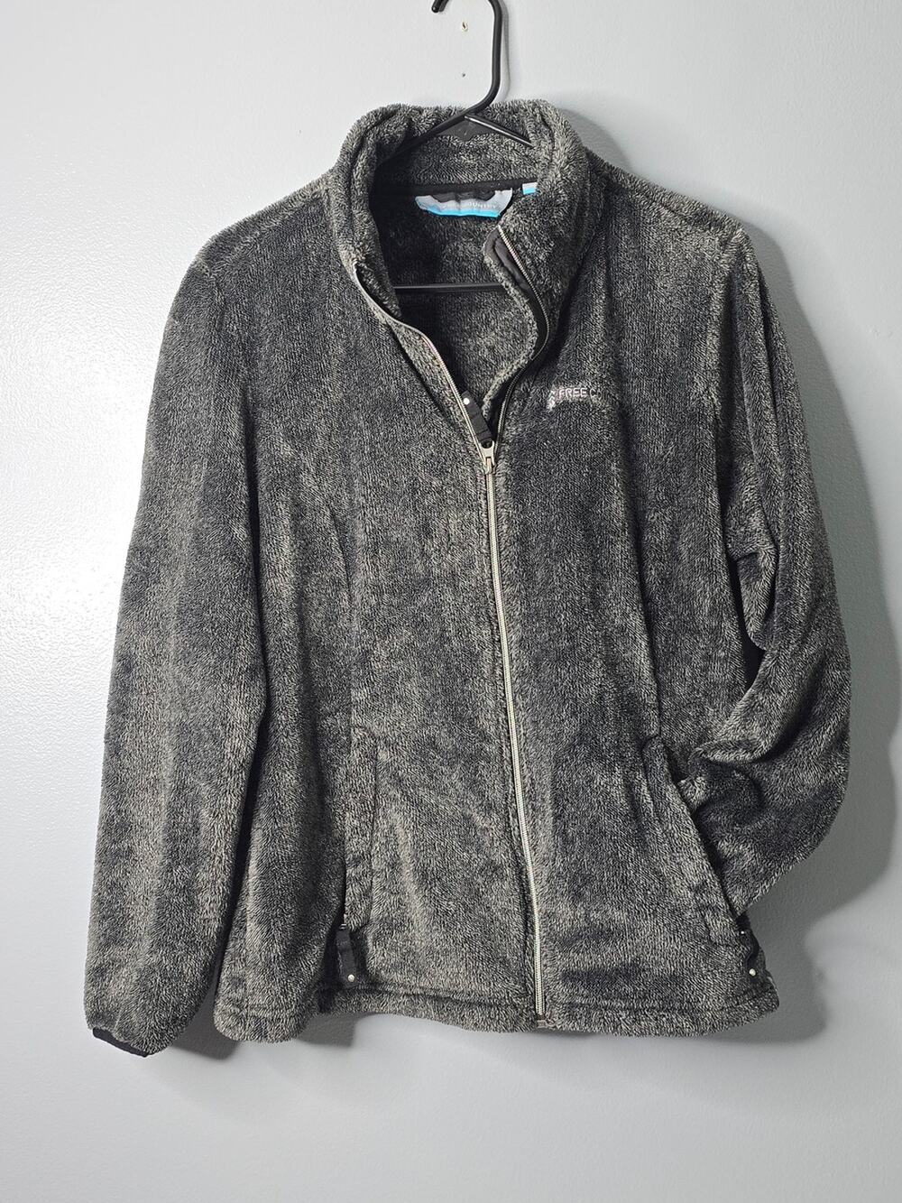 Pre-Loved Free Country Gray Heather Butter Pile Full-Zip Fleece Jacket